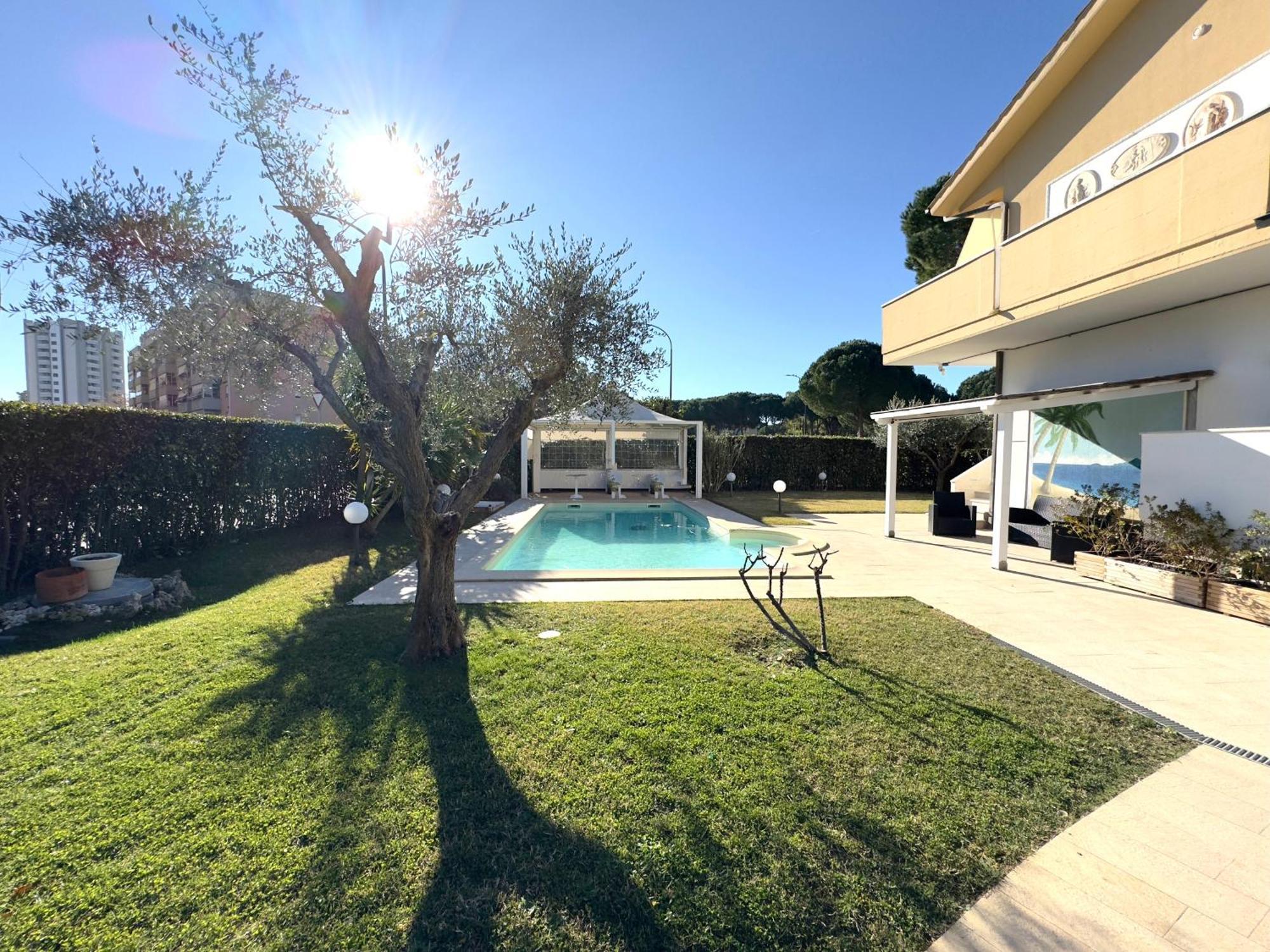 Residence Il Boschetto - Villa Con Piscina Grosseto Exterior photo